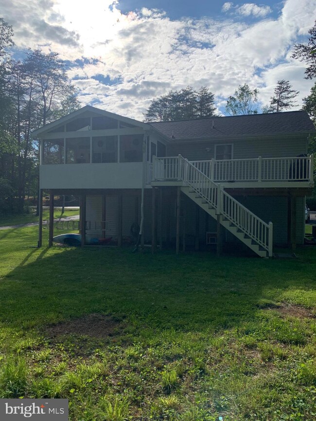 1533 Lakeview Pkwy, Locust Grove, VA 22508 - photo 2