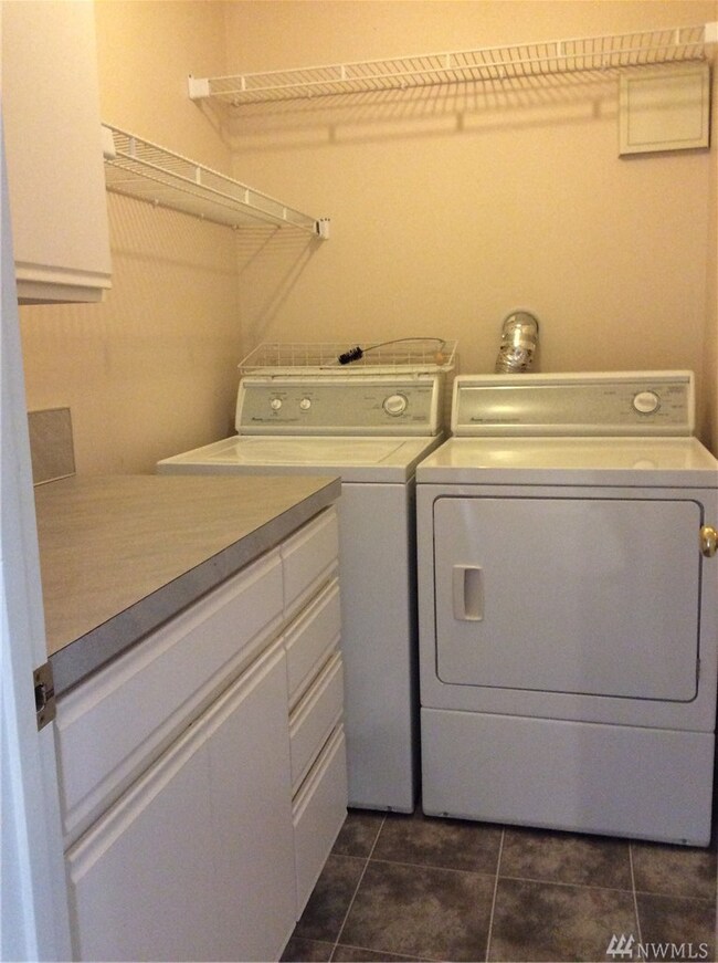 240 E Benson Lake Dr, Grapeview, WA 98546 - photo 6