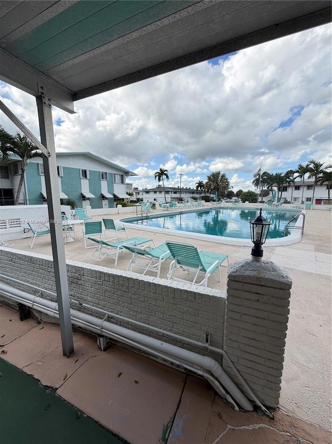 2286 Lake Osborne Dr unit 16, Lake Worth, FL 33461 - photo 6