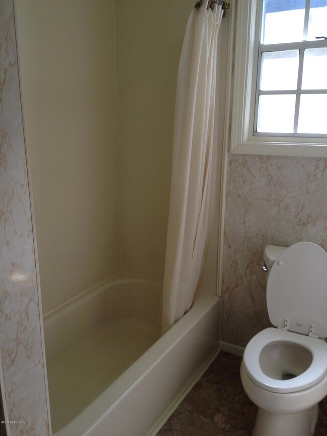 5071 Kingsbury St, Jacksonville, FL 32205 - photo 5