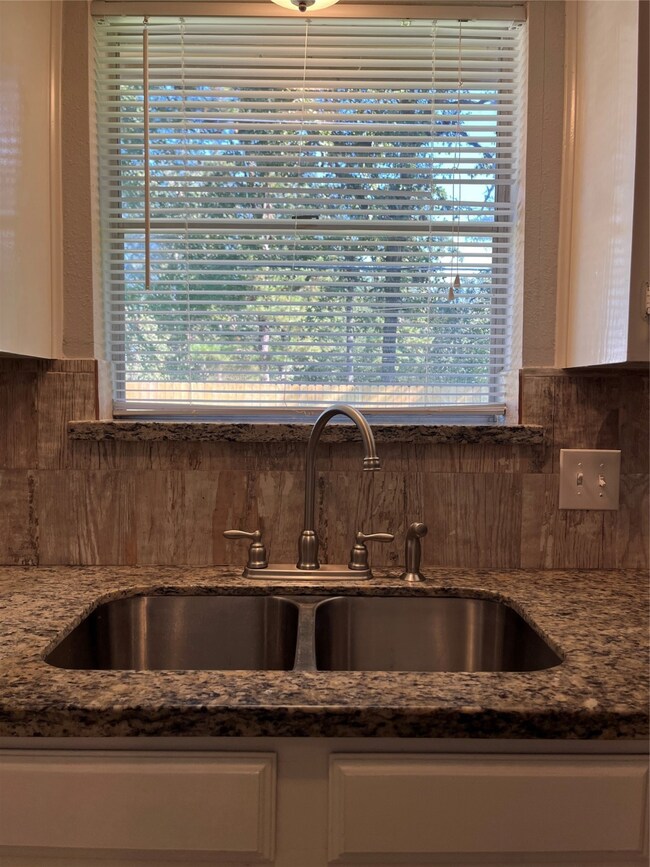 4910 Glendower Dr, Spring, TX 77373 - photo 4