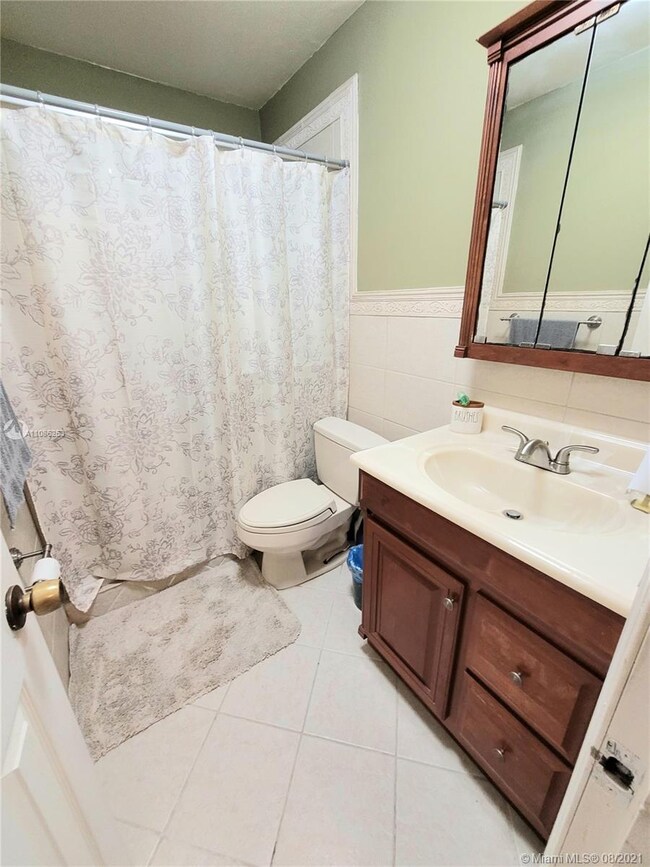2nd Barhroom