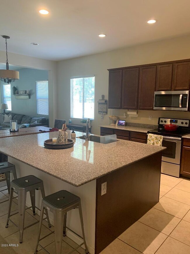 Kitchen Dining 2