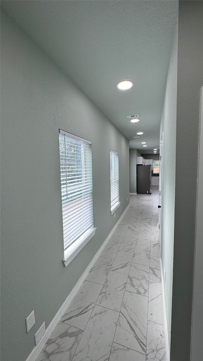 169 S 10th St, Conroe, TX 77301 - photo 6