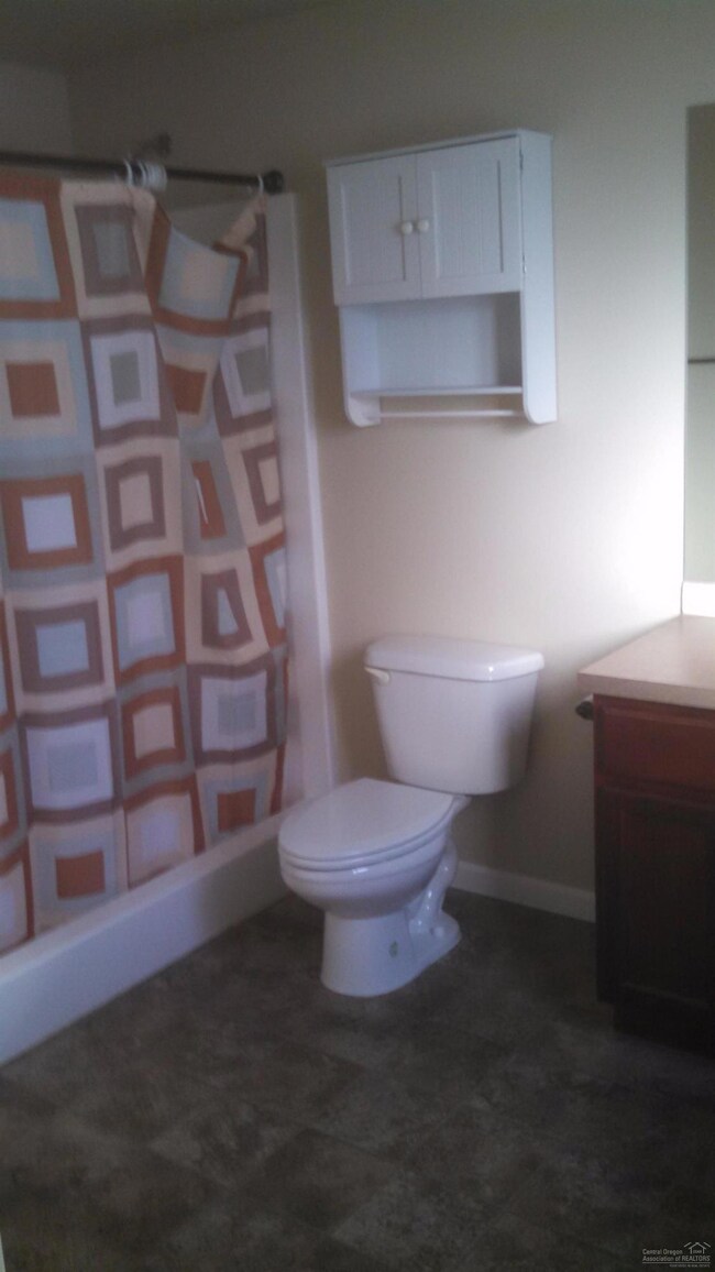 2485 NE Saranac Place, Bend, OR 97701 - photo 7