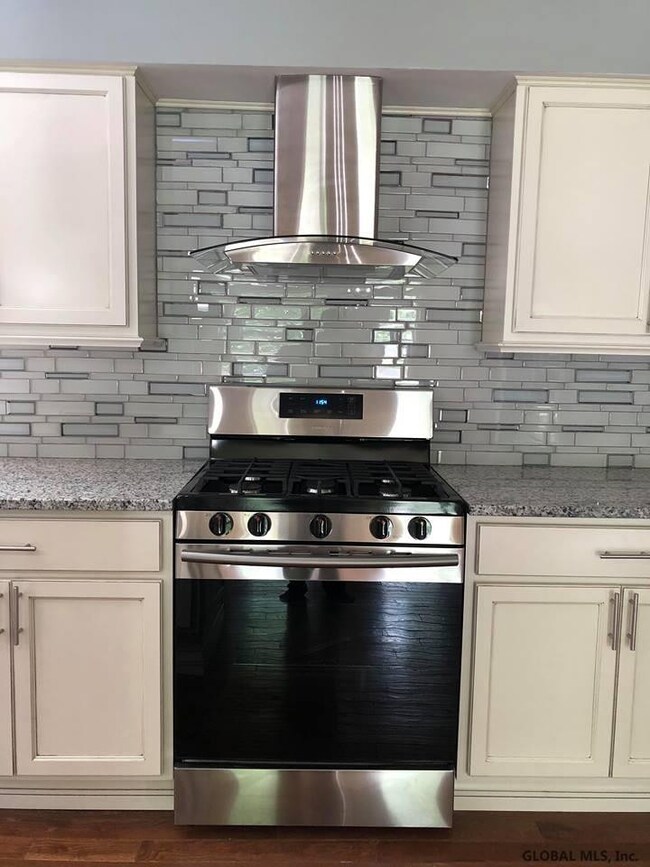 828 Ediface Way, Ballston Spa, NY 12020 - photo 5