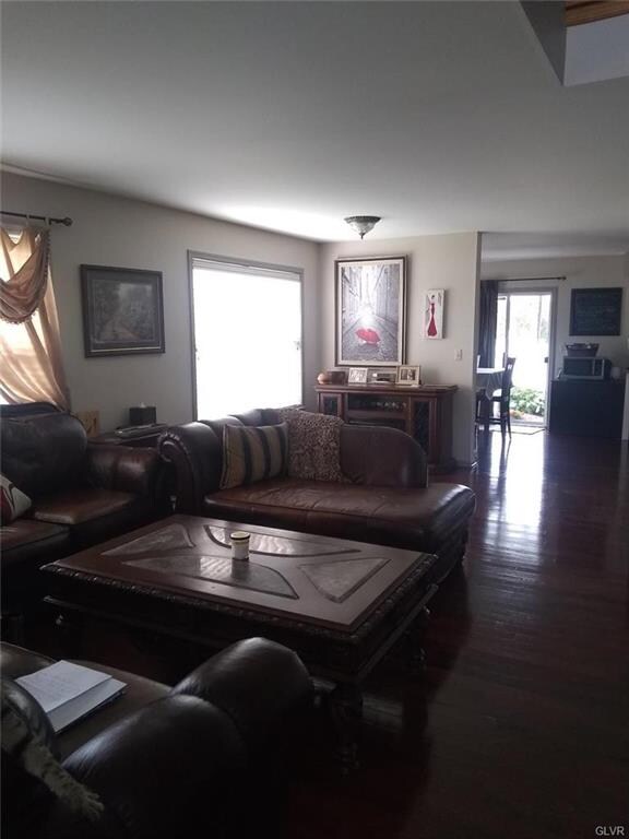 10 Crown Dr, Easton, PA 18040 - photo 3