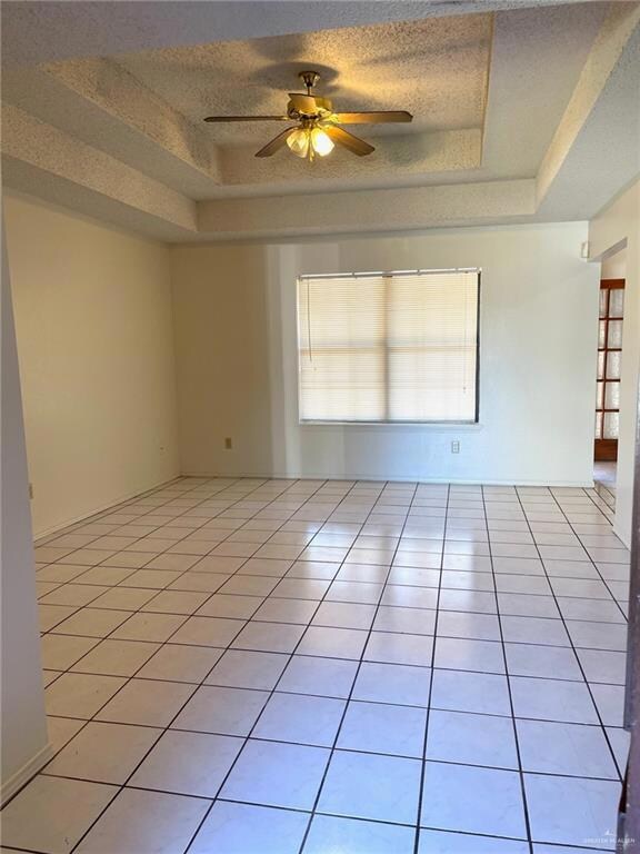 521 Tulip Cir, Alamo, TX 78516 - photo 2