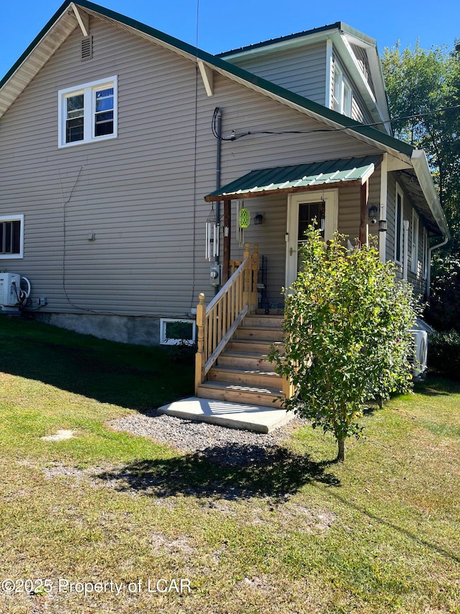 141 Sayre Rd, Hunlock Creek, PA 18621 - photo 4