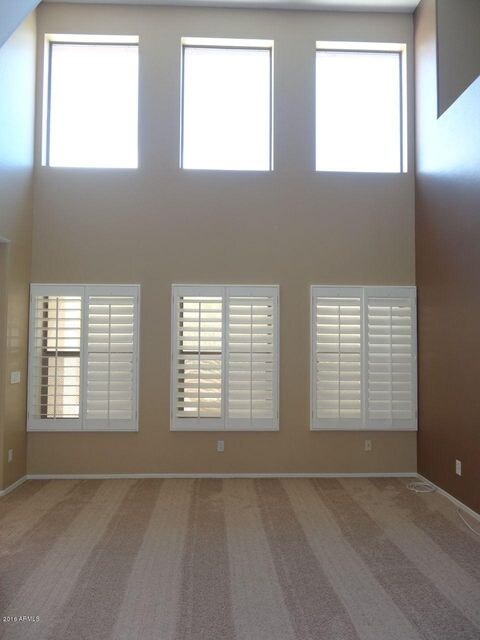 3. LIGHT AND BRIGHT LIVING ROOM WITH SPA