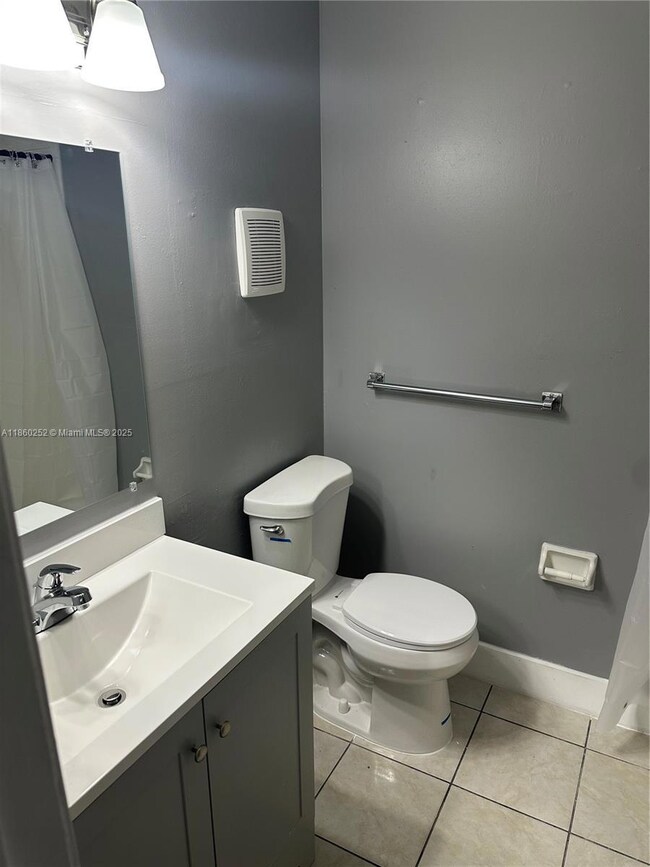 862 NE 209th St unit 206, Miami, FL 33179 - photo 7