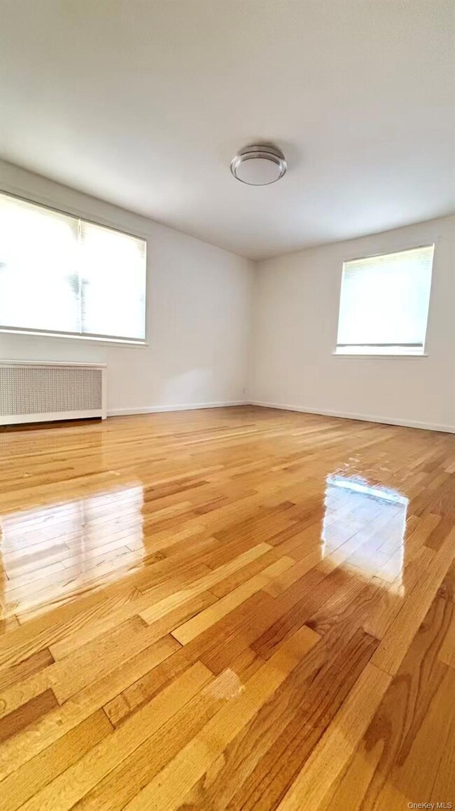 13806 78th Ave unit 37D, Flushing, NY 11367 - photo 2