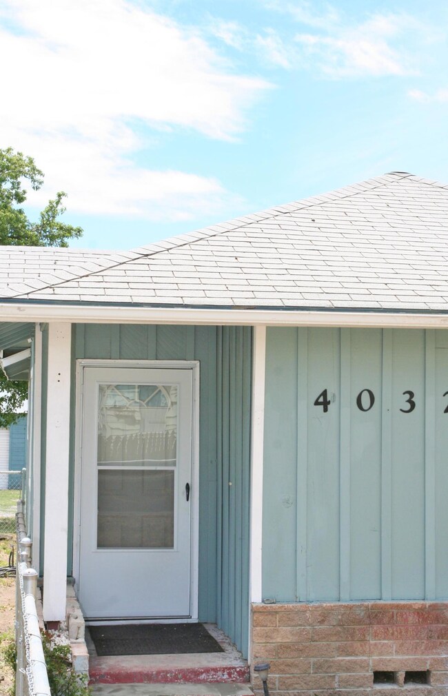 4032 Shasta Way 003