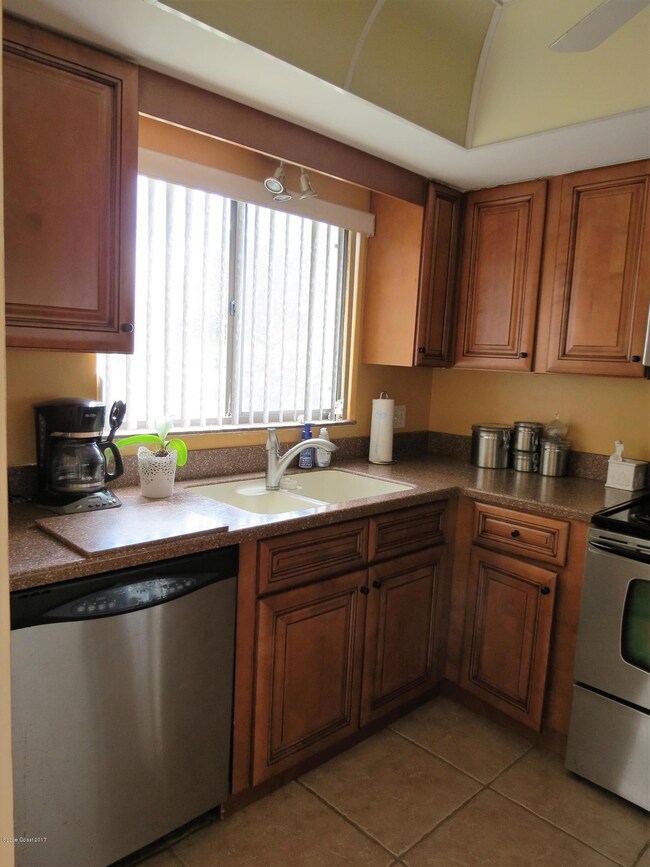 221 S 6th St unit 401, Cocoa Beach, FL 32931 - photo 5