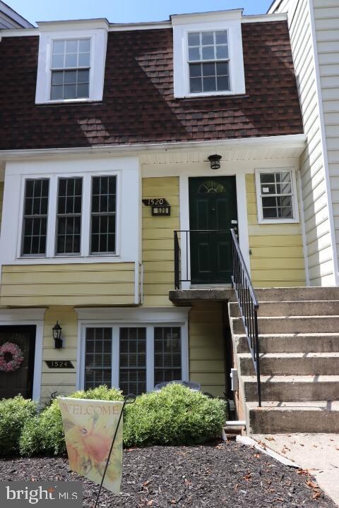 1520 Lowell Ct, Crofton, MD 21114 - photo 2