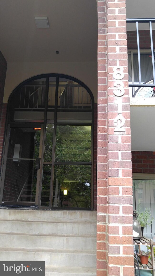 8312 Tobin Rd unit 13, Annandale, VA 22003 - photo 3