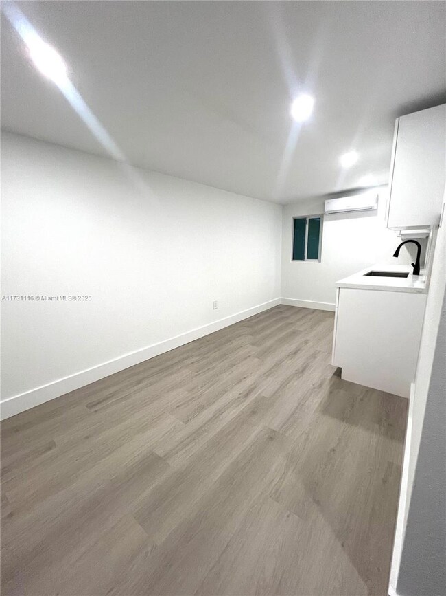 5766 SW 149th Place unit B, Miami, FL 33193 - photo 5