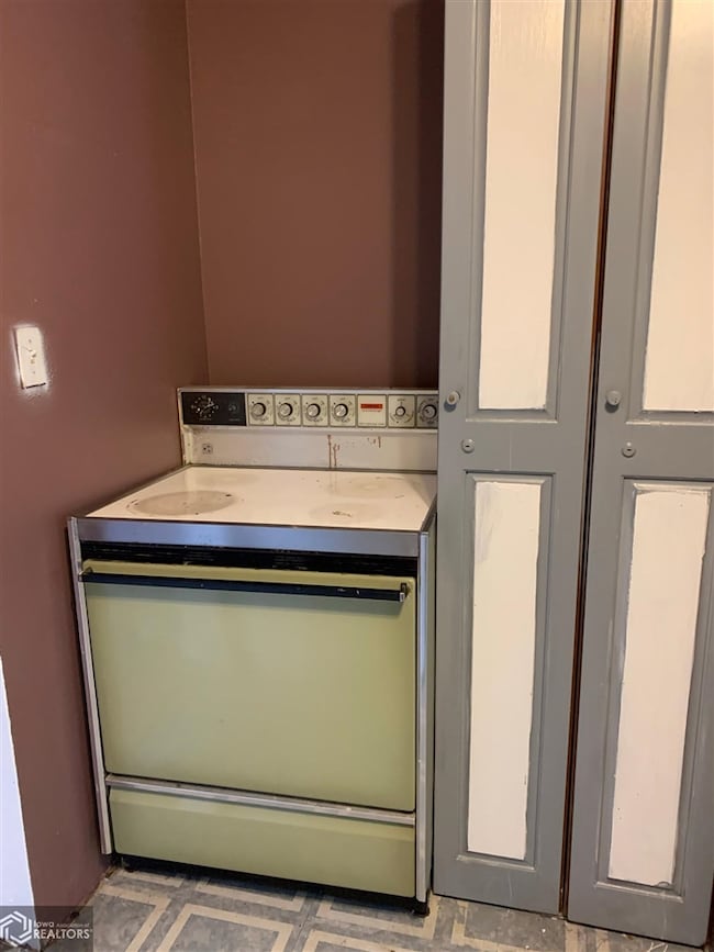 106 N Adams St, Osceola, IA 50213 - photo 5