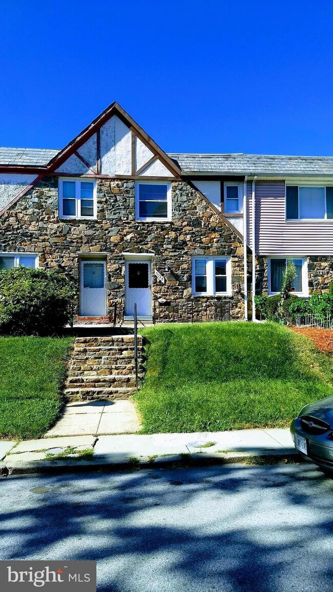 5028 Chalgrove Ave, Baltimore, MD 21215 - photo 2