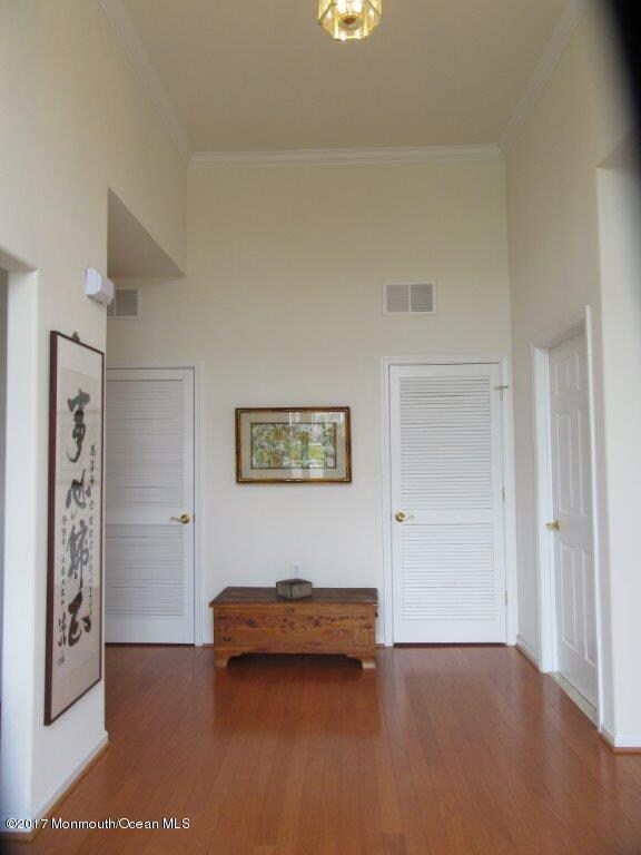 274 Valencia Dr, Monroe Township, NJ 08831 - photo 2