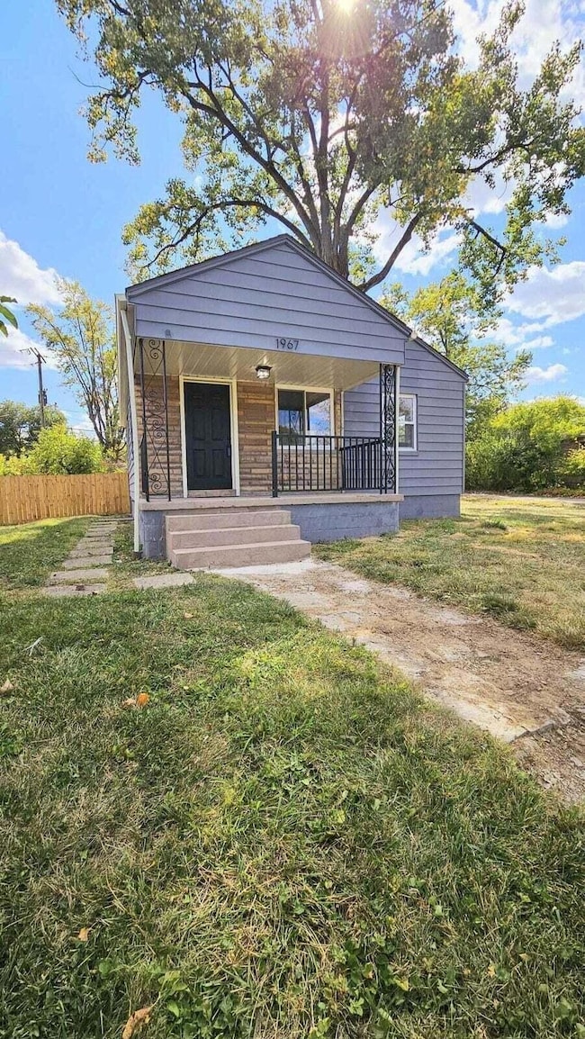 1967 Ferris Rd, Columbus, OH 43224 - photo 2