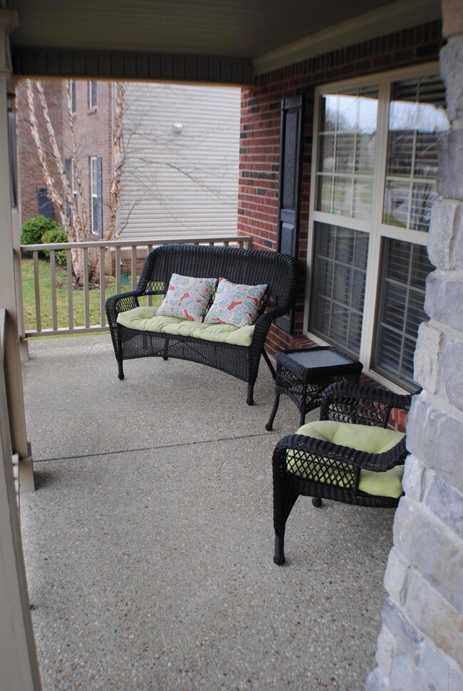 8931 Gentlewind Way, Louisville, KY 40291 - photo 3