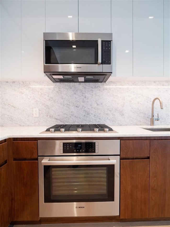 75 Park Ln S unit 421, Jersey City, NJ 07310 - photo 6