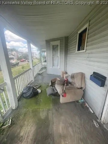 349 5th Ave W, Huntington, WV 25701 - photo 3