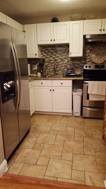 37 Fountain Ln unit 3, South Weymouth, MA 02190 - photo 2