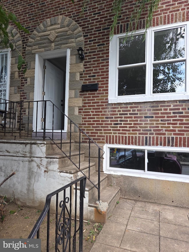 1531 Stevens St, Philadelphia, PA 19149 - photo 2