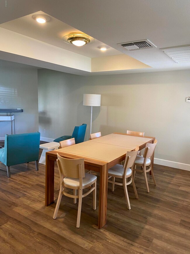 Dining room 3