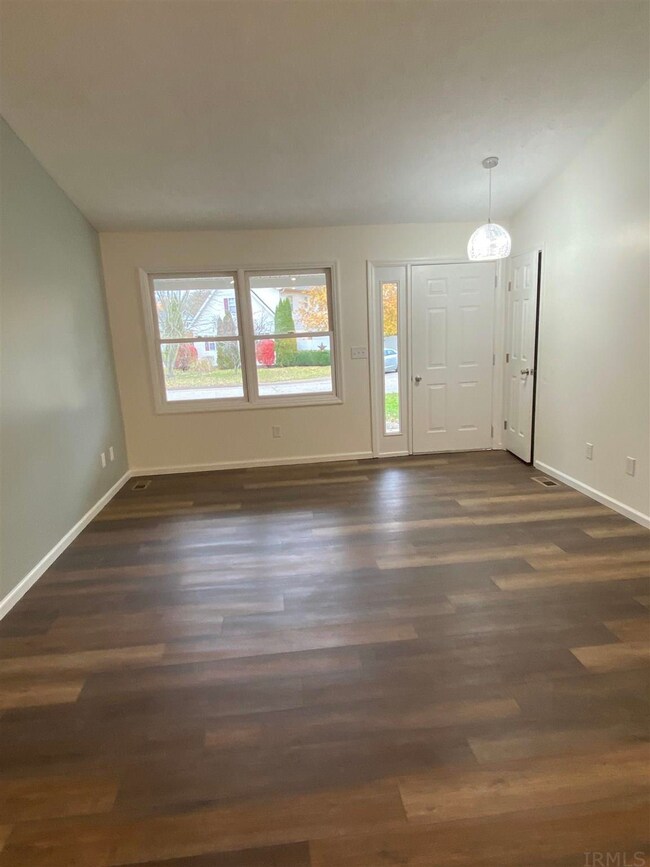 3955 N Rosewood Ct, Bloomington, IN 47404 - photo 2