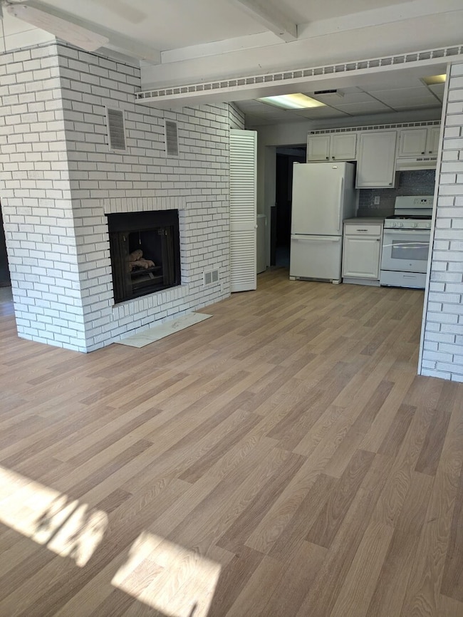 1114 Ash St, Lake In the Hills, IL 60156 - photo 4