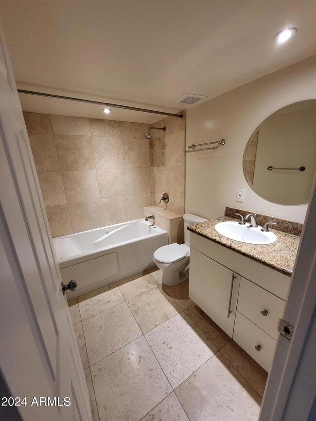 5132 N 31st Way unit 147, Phoenix, AZ 85016 - photo 3