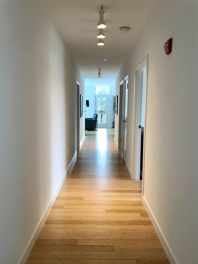 20 Morgan Dr unit 30, Lebanon, NH 03766 - photo 3