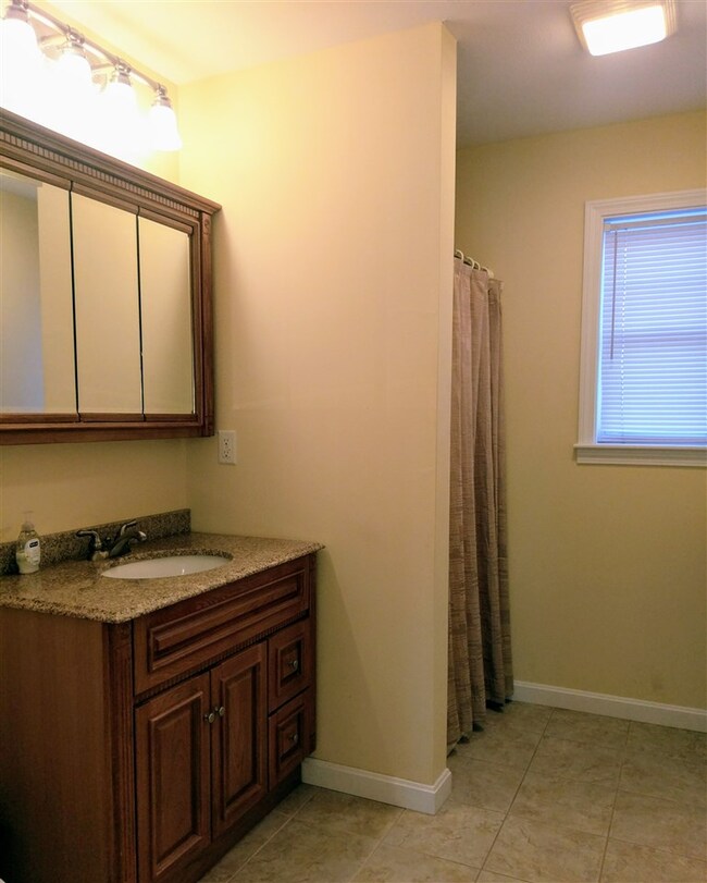 3 Concord Ave unit 1, Hampton, NH 03842 - photo 2