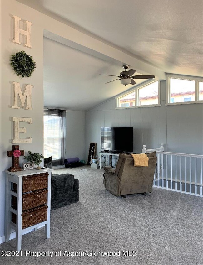 1052 Colorado St, Craig, CO 81625 - photo 7