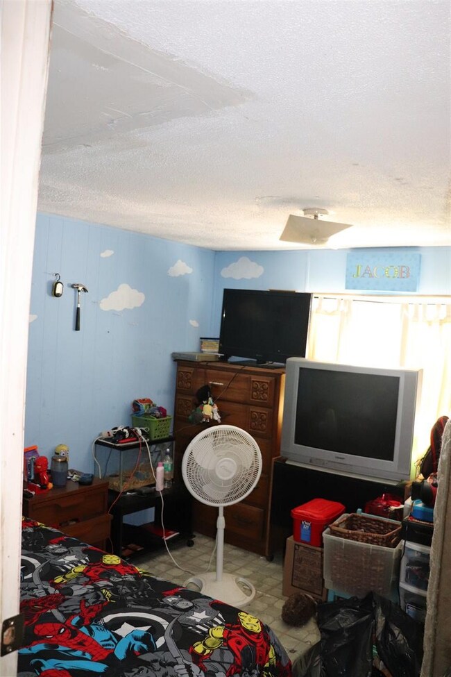 25 Riverview Dr, Rochester, NH 03867 - photo 6