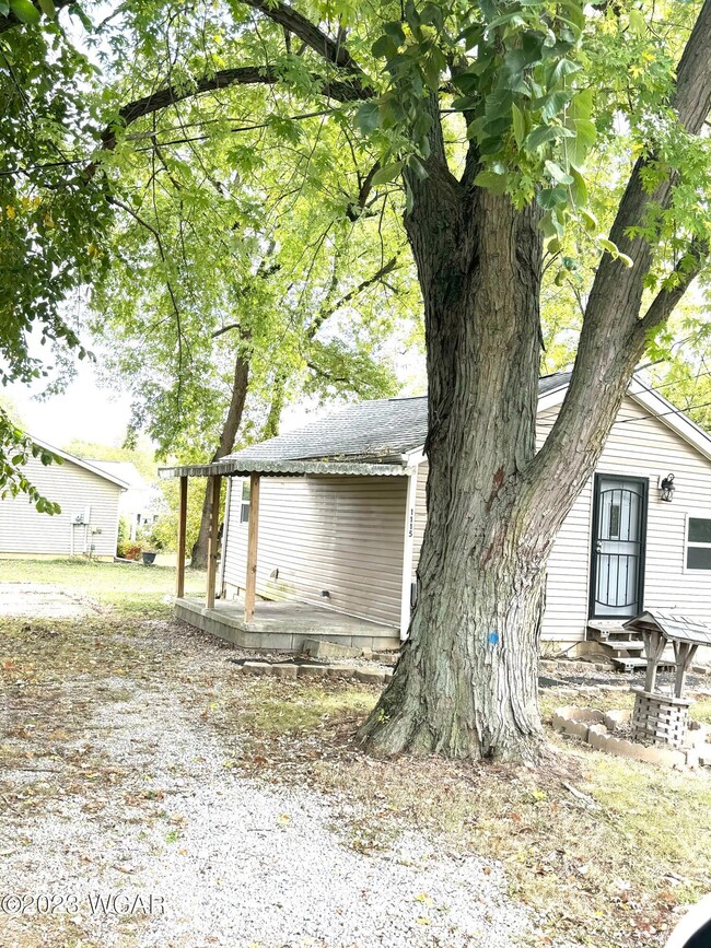 1115 Bradford St, Lima, OH 45805 - photo 2