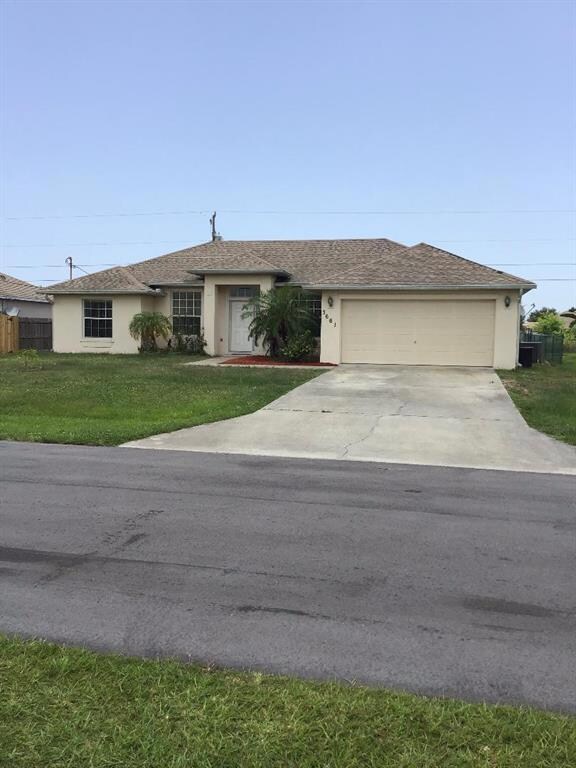 3661 SW Viceroy St Front Pic.jpg 2