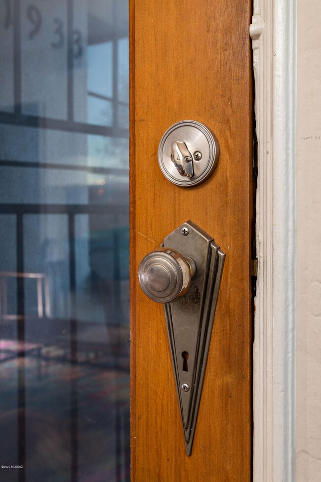 1933 E 10th St, Tucson, AZ 85719 - photo 6