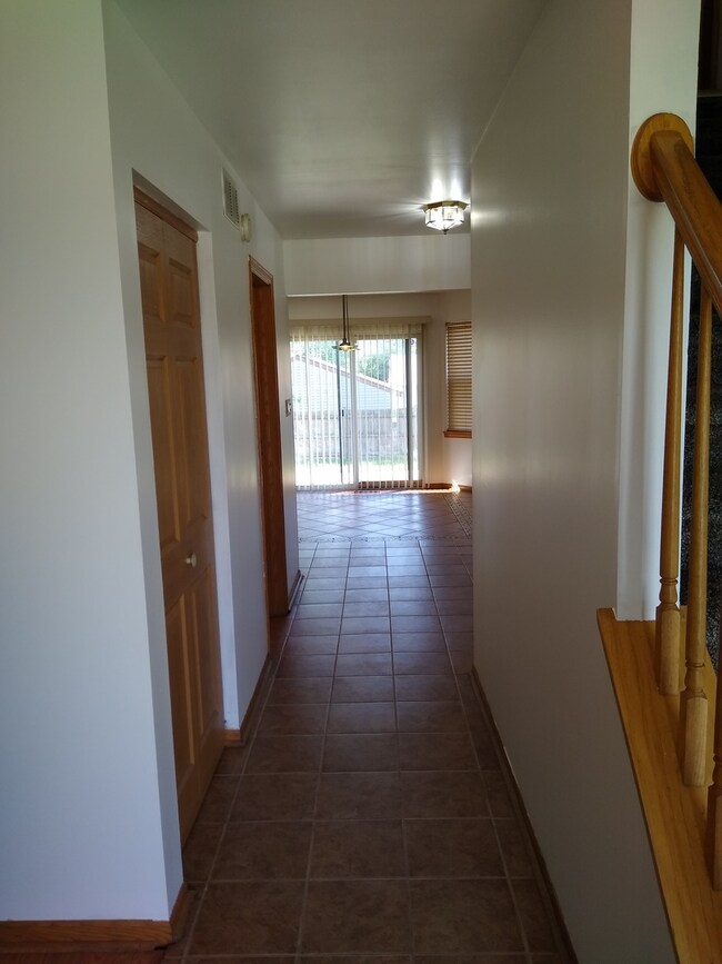 3916 172nd St, Country Club Hills, IL 60478 - photo 7