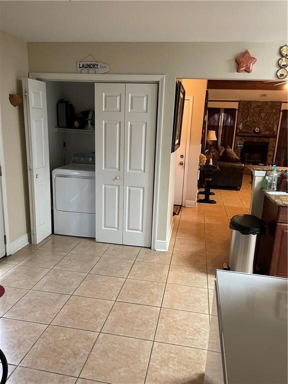LAUNDRY ROOM.  POSSIBLE BREAKFAST/DINING AREA.