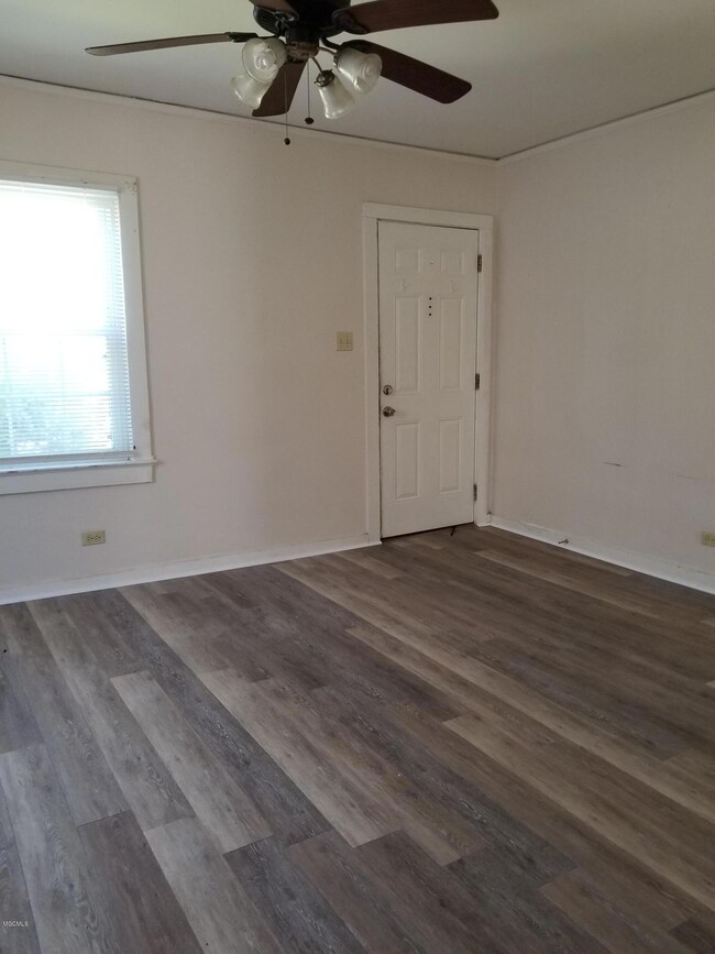 267 Forrest Ave, Biloxi, MS 39530 - photo 7