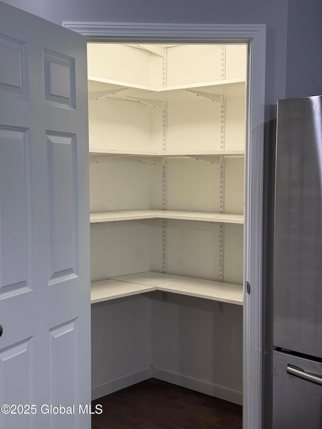21 Stacey Pantry