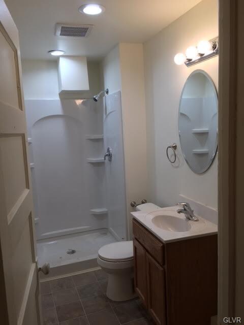 526 N 10th St unit 4, Allentown, PA 18102 - photo 4