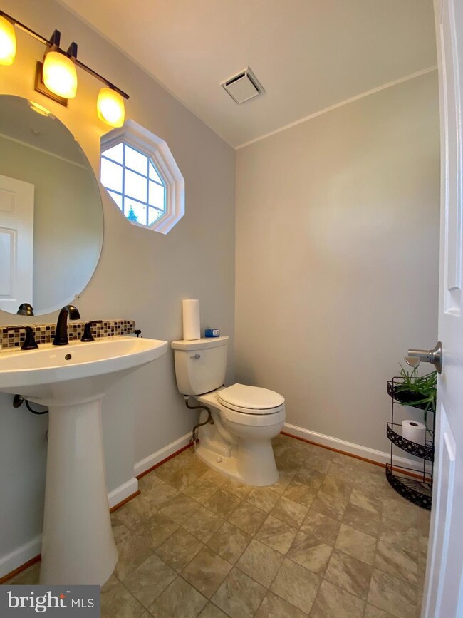 2638 Virginia Ln, Jamison, PA 18929 - photo 7