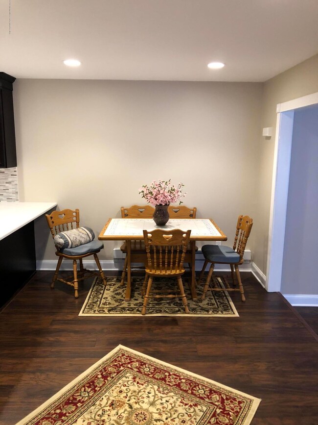 122 Muhlen Platz unit 1000, Freehold, NJ 07728 - photo 4