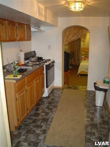 Extended quarters kitchen