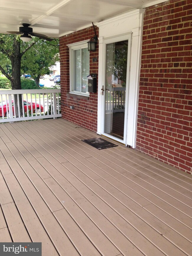 2224 Dartmouth Dr, Alexandria, VA 22307 - photo 2